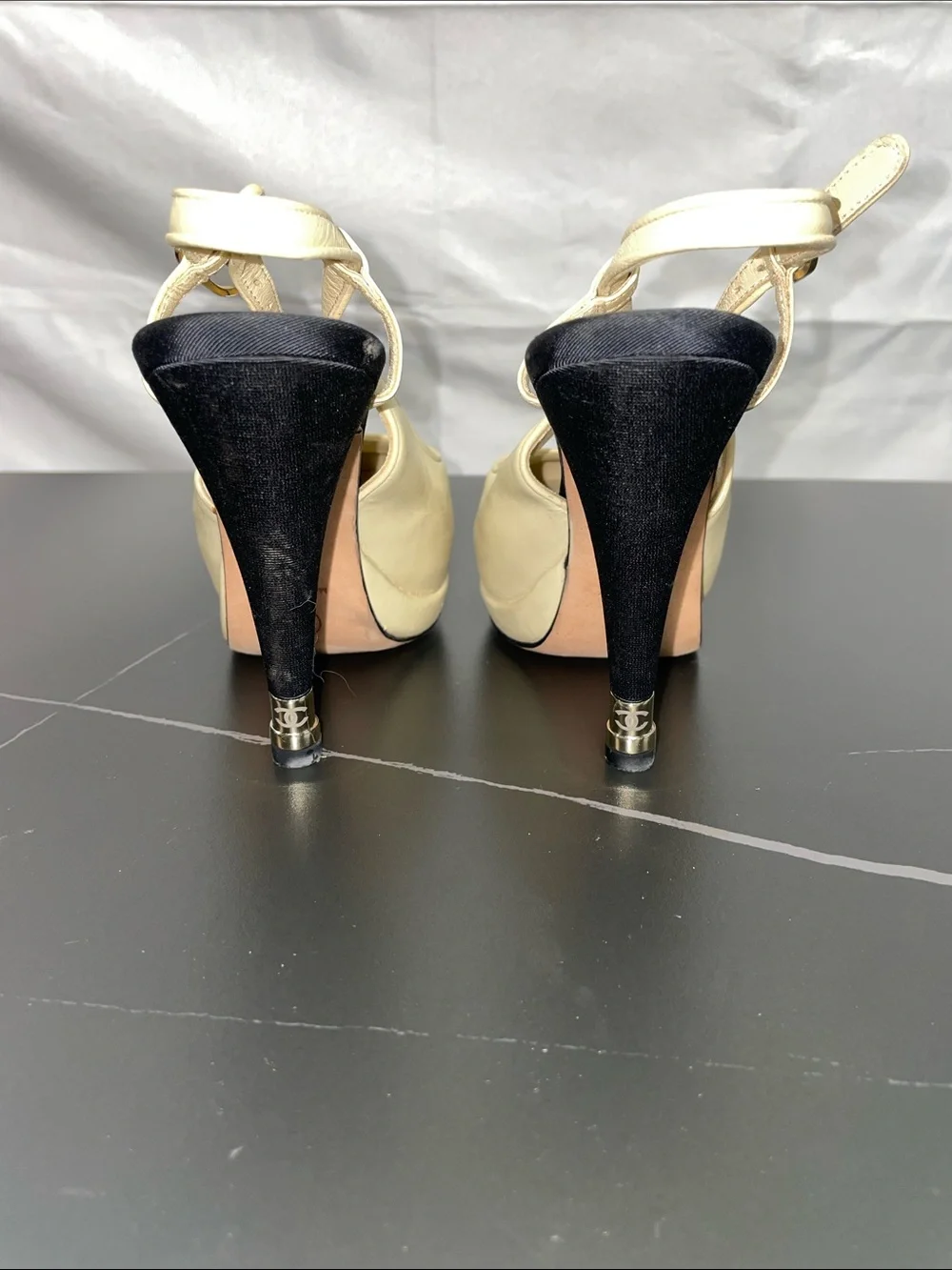 CHANEL TWO TONE CAP TOE SLINGBACK HEELS FTL-08-193